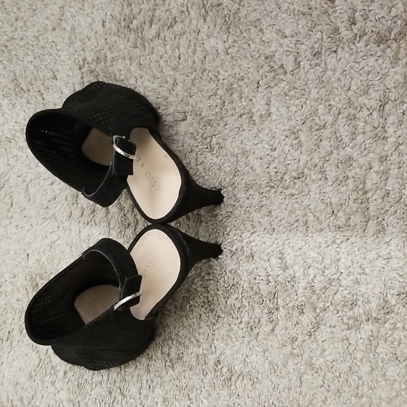 Kelly & Katie Black sling back heels - Picture 3 of 6